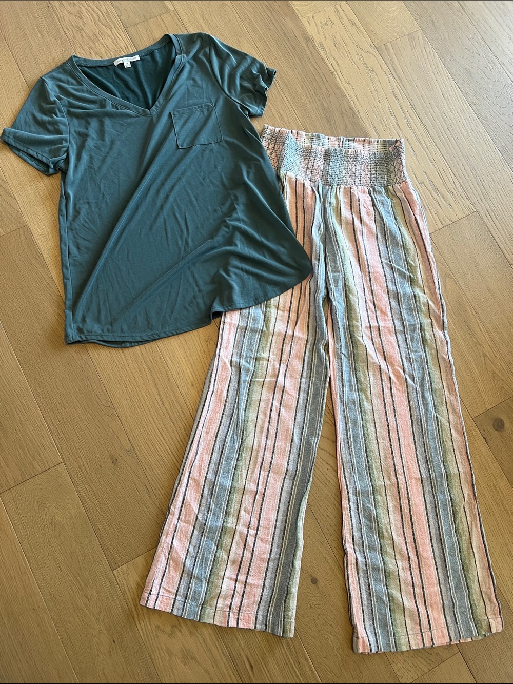 Size Medium. Women’s set.